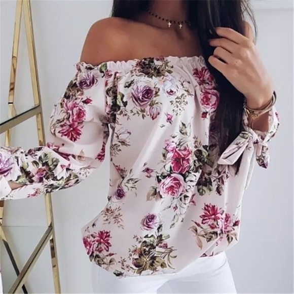 Tops - Sale✨Light Pink Off the Shoulder Rose Top